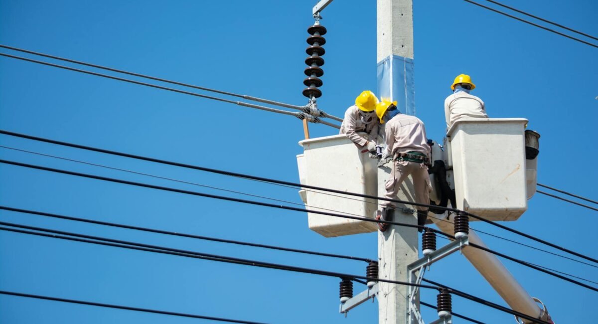 Electricians & Electrical Services in Summit