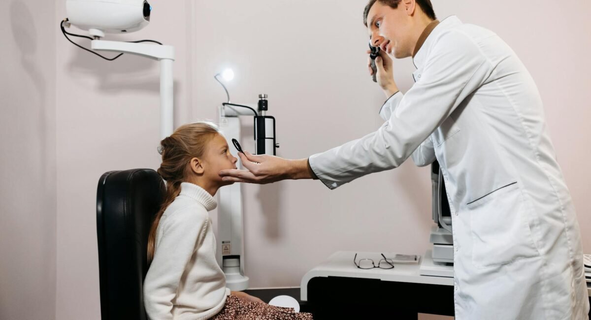Ophthalmologists / Optometrists in Montclair